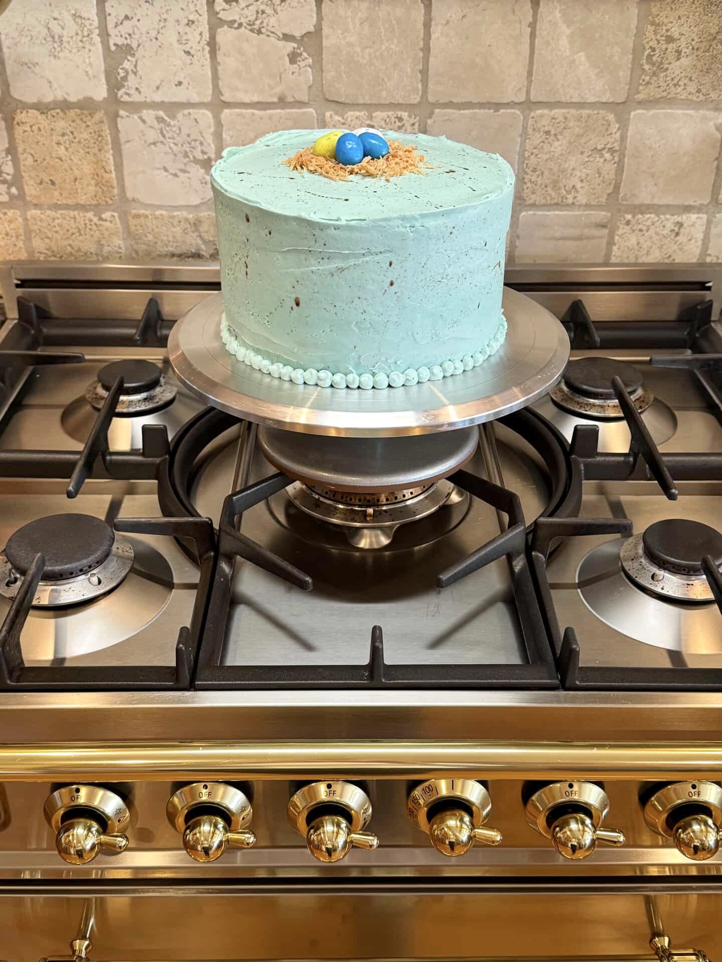 Easter Baking with Nostalgie: Robin’s Egg Cake Recipe & Baking Guide
