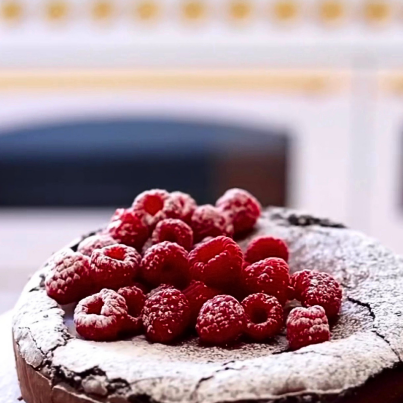 FEATURE IMAGE FLOURLESS CHOCOLATE CAKE BLOG