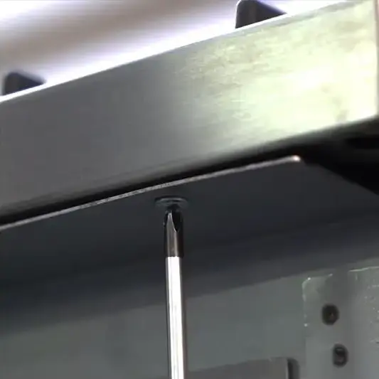 How to Replace the Side Panel in Nostalgie II Professional Plus body 1 1 e1755722836887