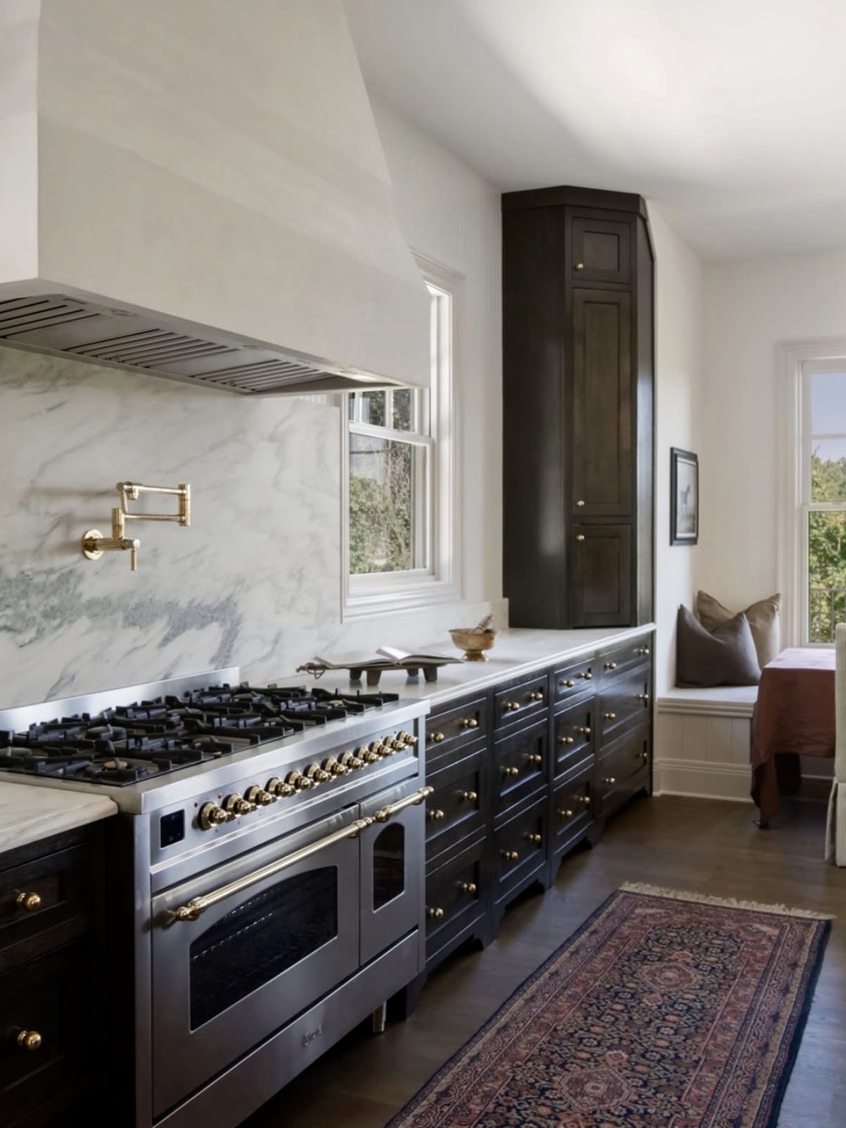 ILVE CASTLE KITCHEN Featured image