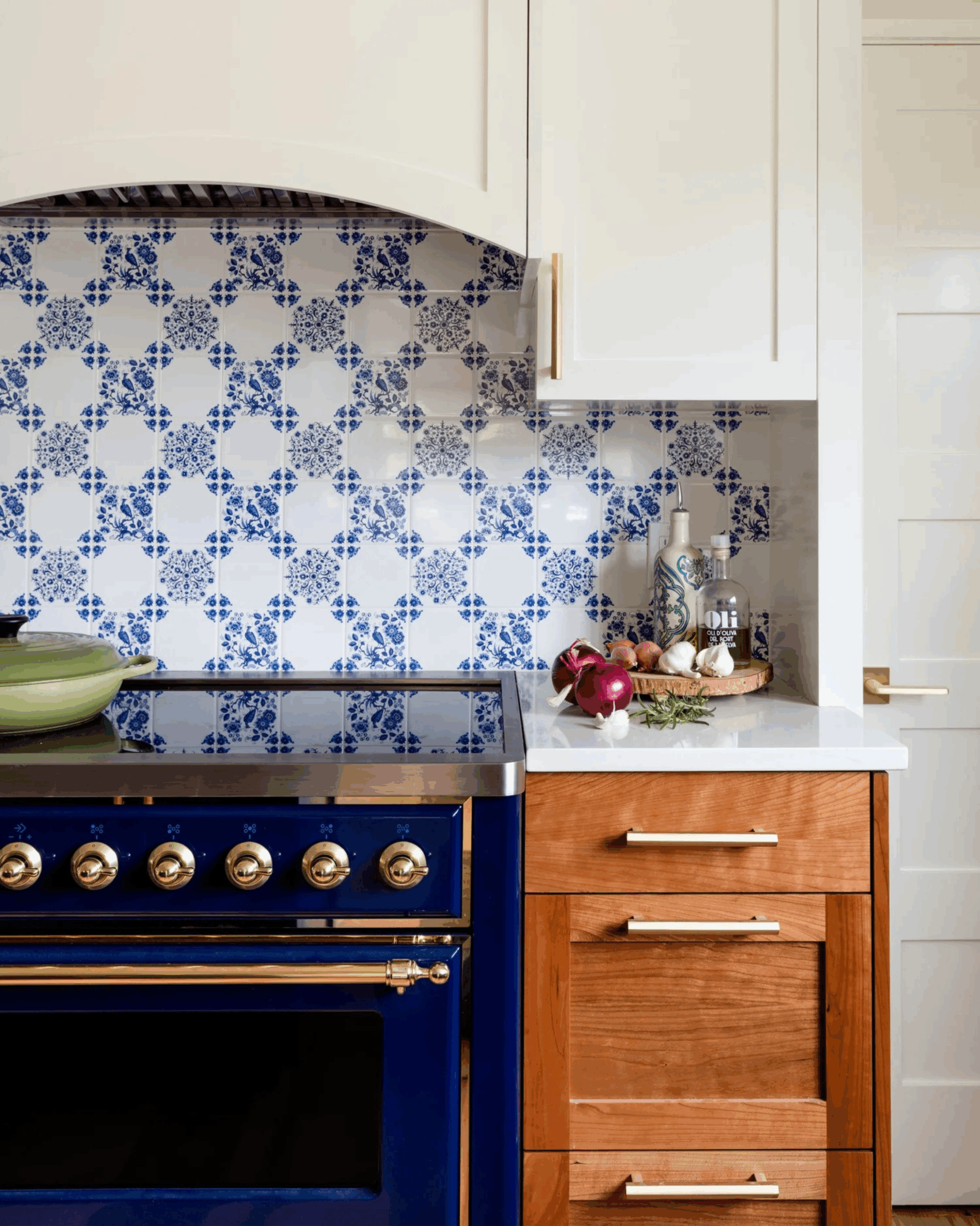 ILVE Majestic 36 inch Induction Range in Midnight Blue with Brass Trim.zip 2 scaled