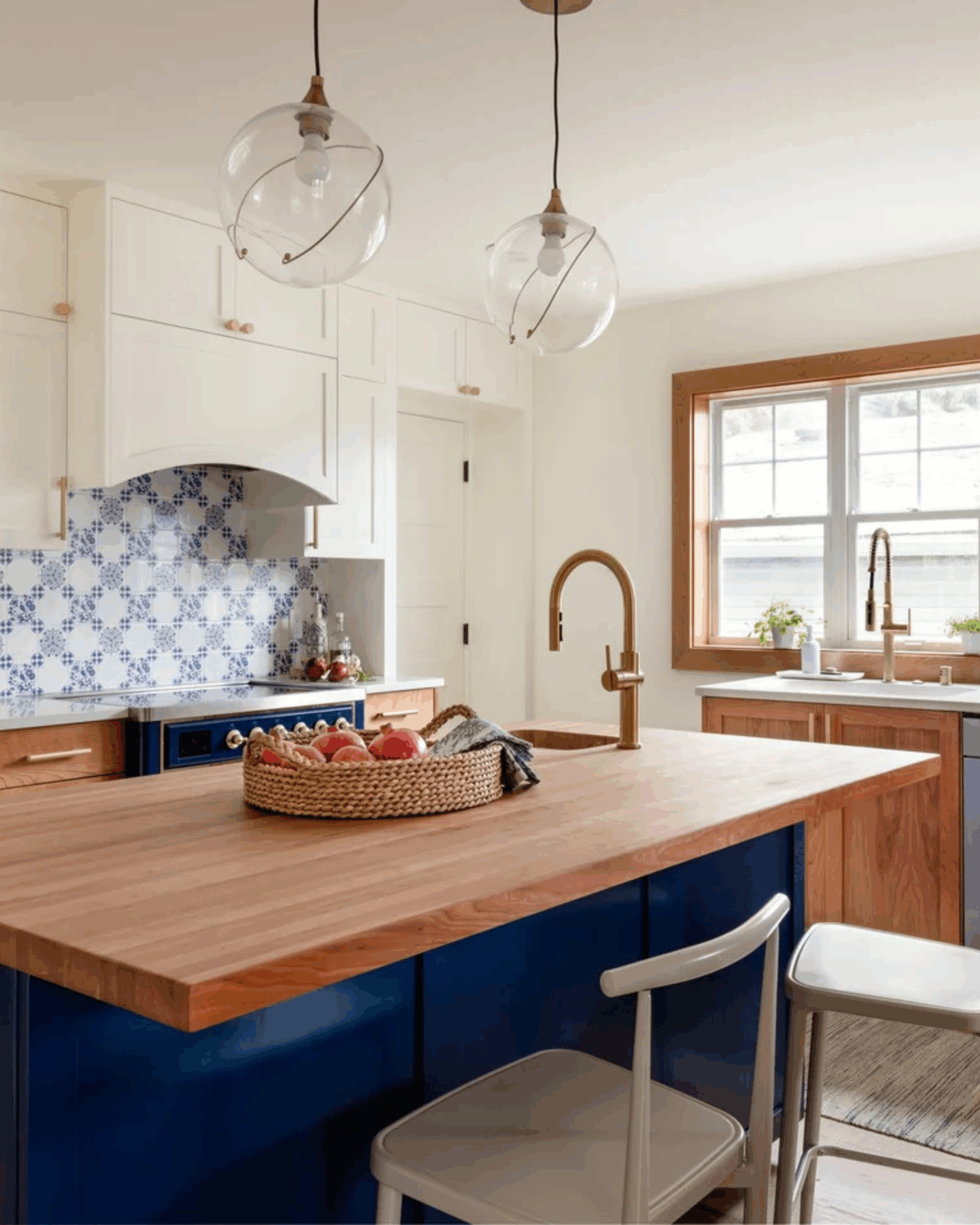 ILVE Majestic 36 inch Induction Range in Midnight Blue with Brass Trim.zip 3 scaled