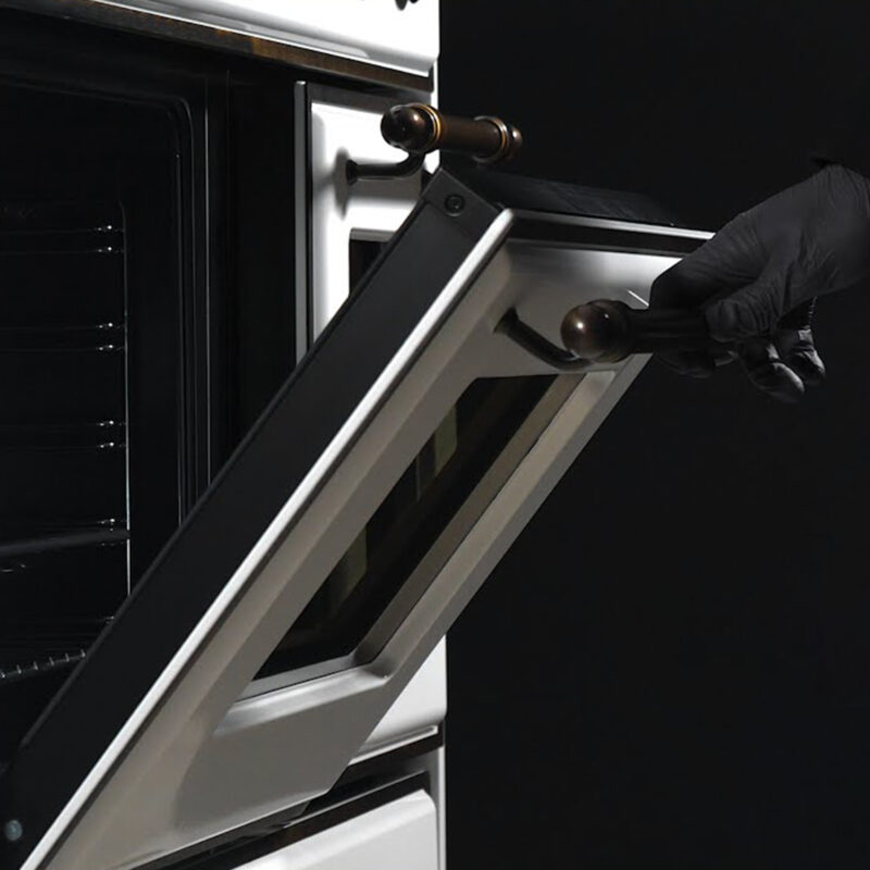 ILVE Majestic II Series Range How to replace the Oven Glass feat1 1