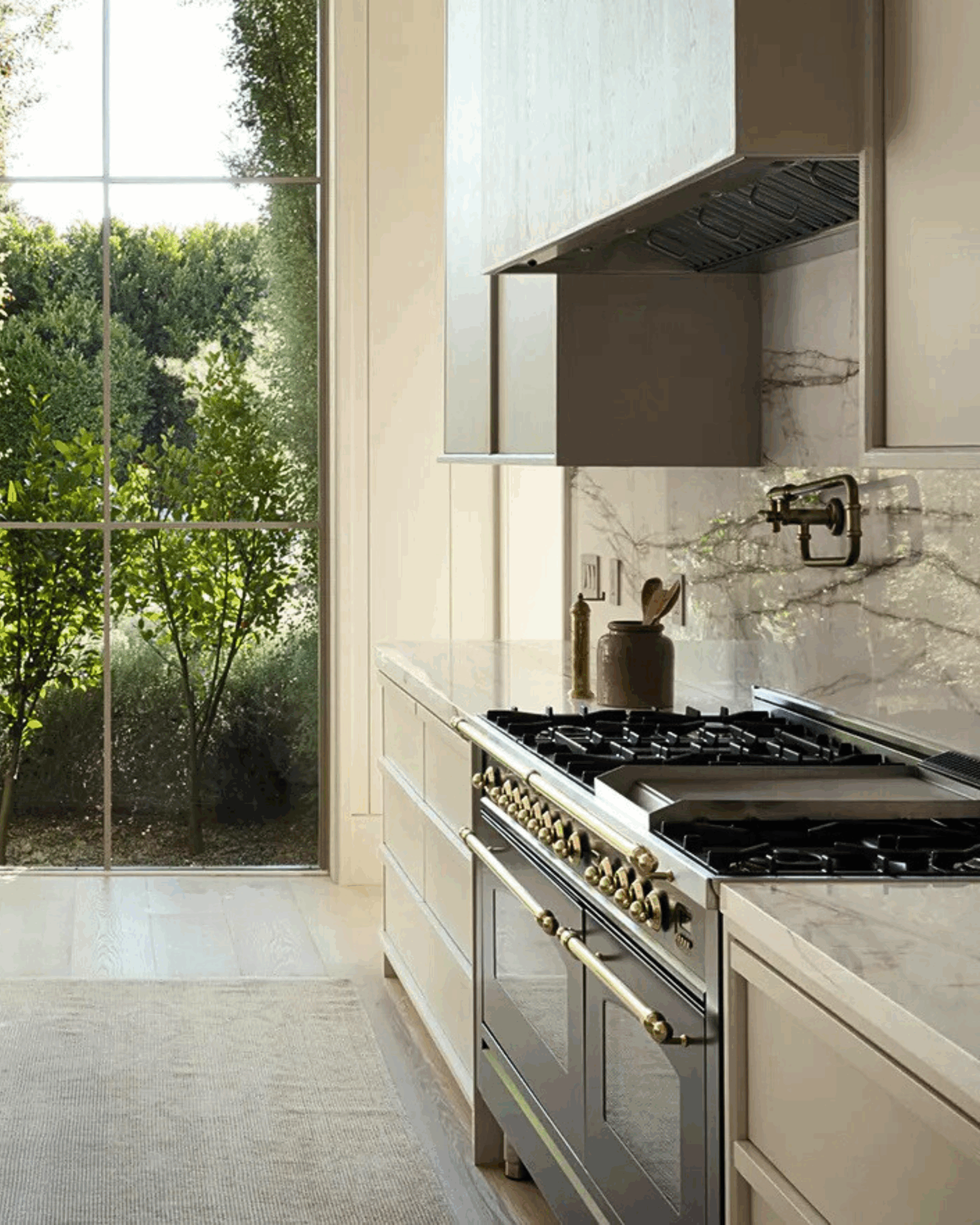 ILVE Nostalgie II 60 inch Dual Fuel Range 9 Sealed Burners Griddle Natural Gas Triple Glass Door Glossy Black Brass.zip 1 scaled