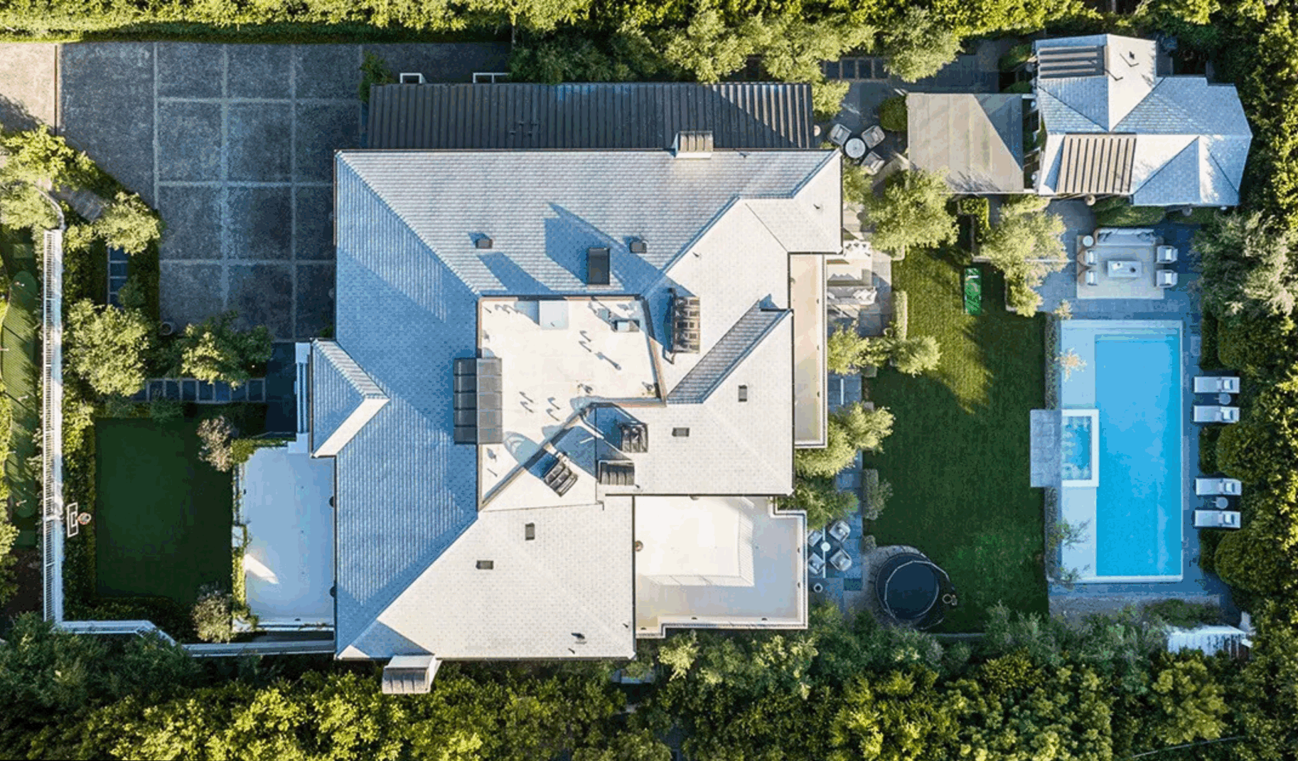 ILVE Nostalgie II 60 inch Dual Fuel Range (9 Sealed Burners + Griddle, Natural Gas, Triple Glass Door, Glossy Black, Brass).zip - 3