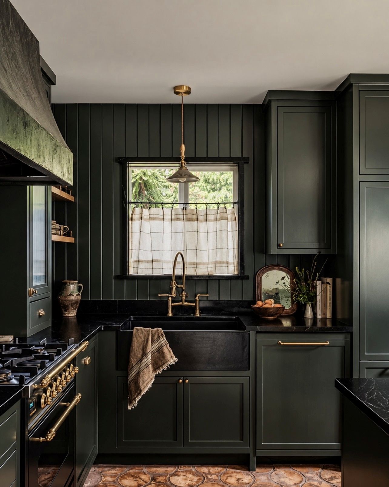 ILVE black luxury kitchen