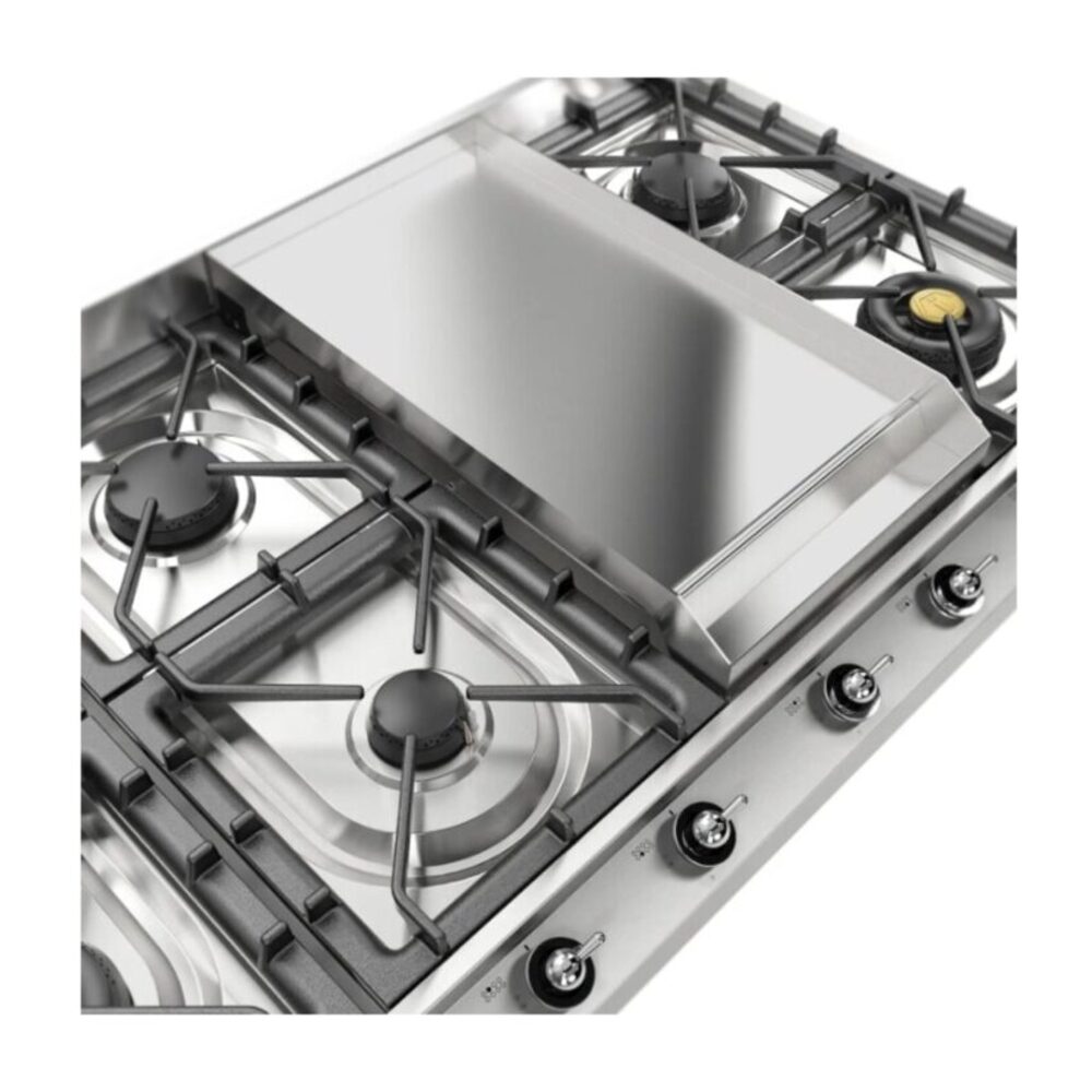 ILVE UHCP1265FN close up on griddle