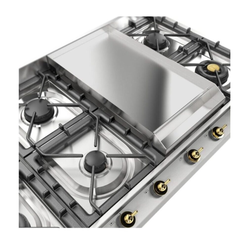 ILVE UHCP1265FNSSGLP close up on griddle