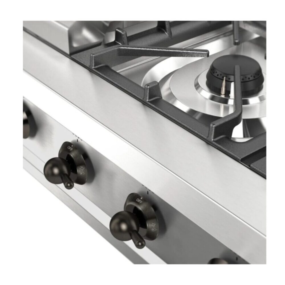 ILVE UHCP48FN close up on knobs