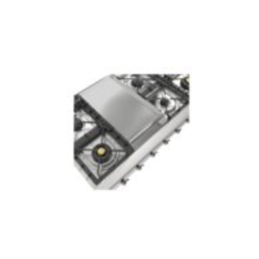ILVE UHCP48FN close up on griddle