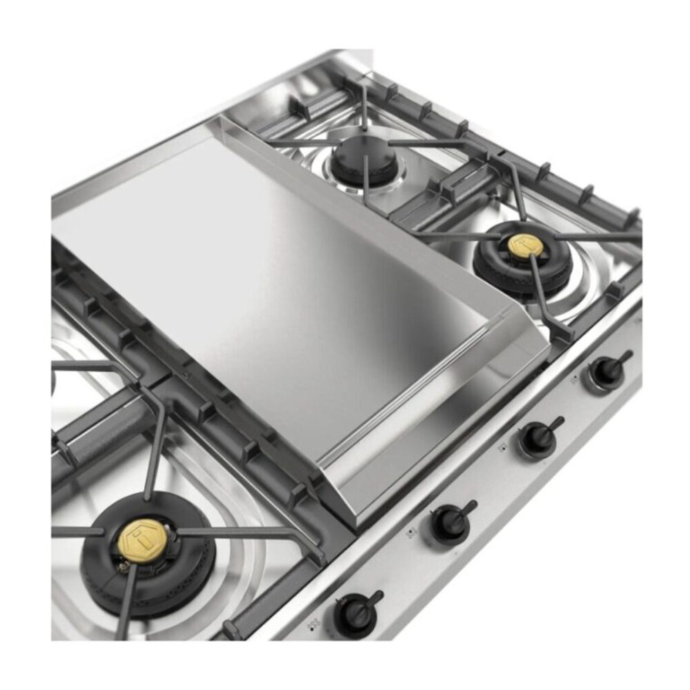 ILVE UHCP965FN close up on griddle
