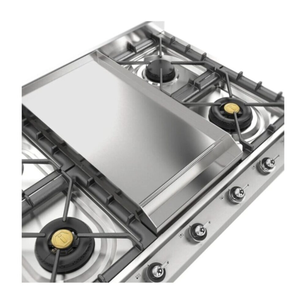 ILVE UHCP965FN close up on griddle