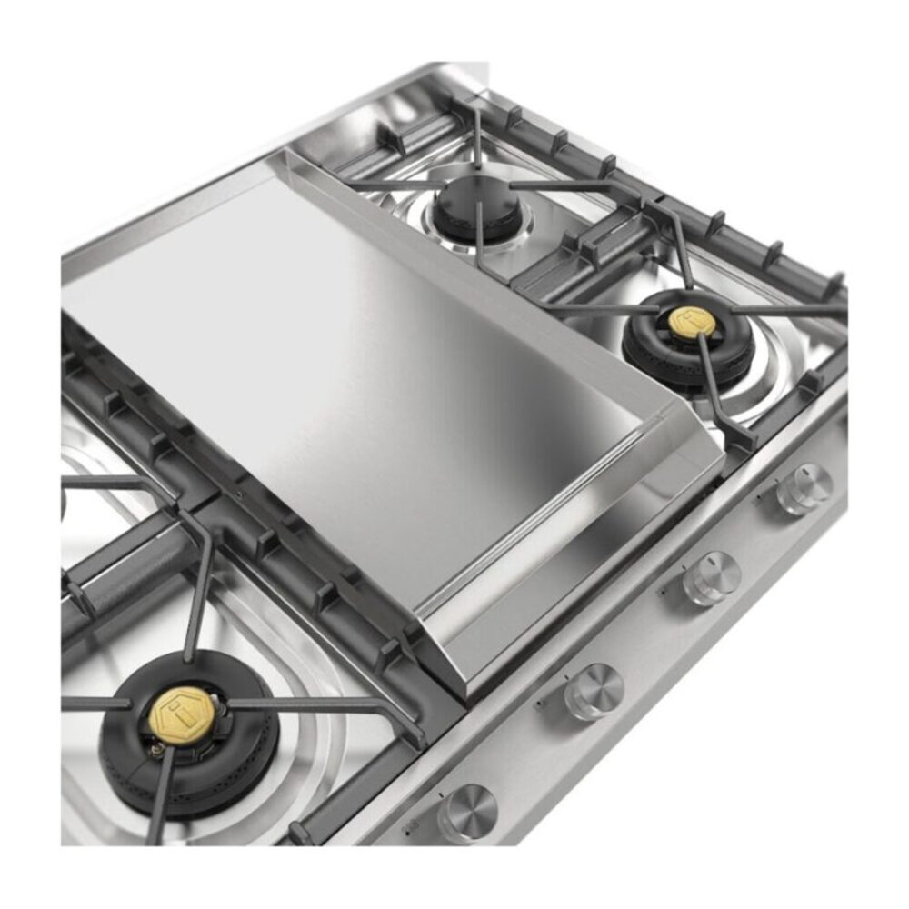 ILVE UHCP965FSSLP close up on griddle