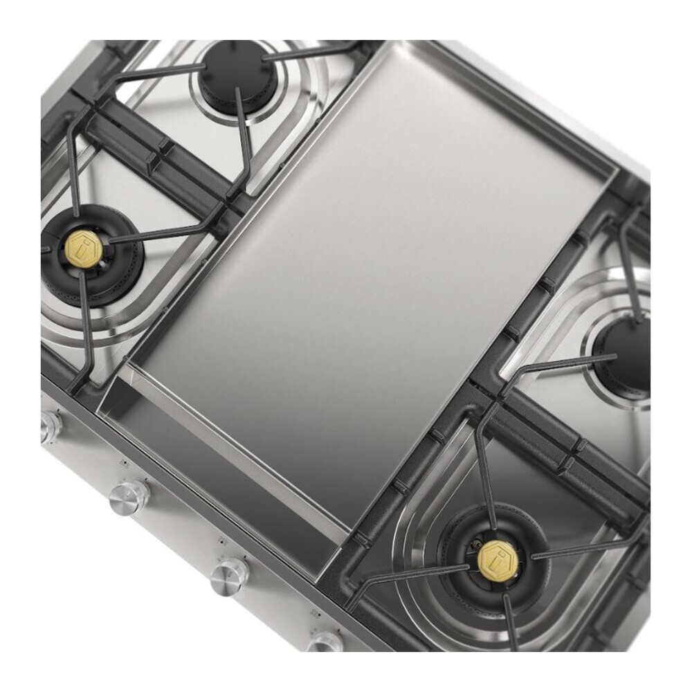 ILVE UHCP965FSS Professional Plus II 36 inch Built-In Gas Cooktop with Griddle, in Stainless Steel (Natural Gas) 8 ILVE UHCP965FSS right angle close up on griddle