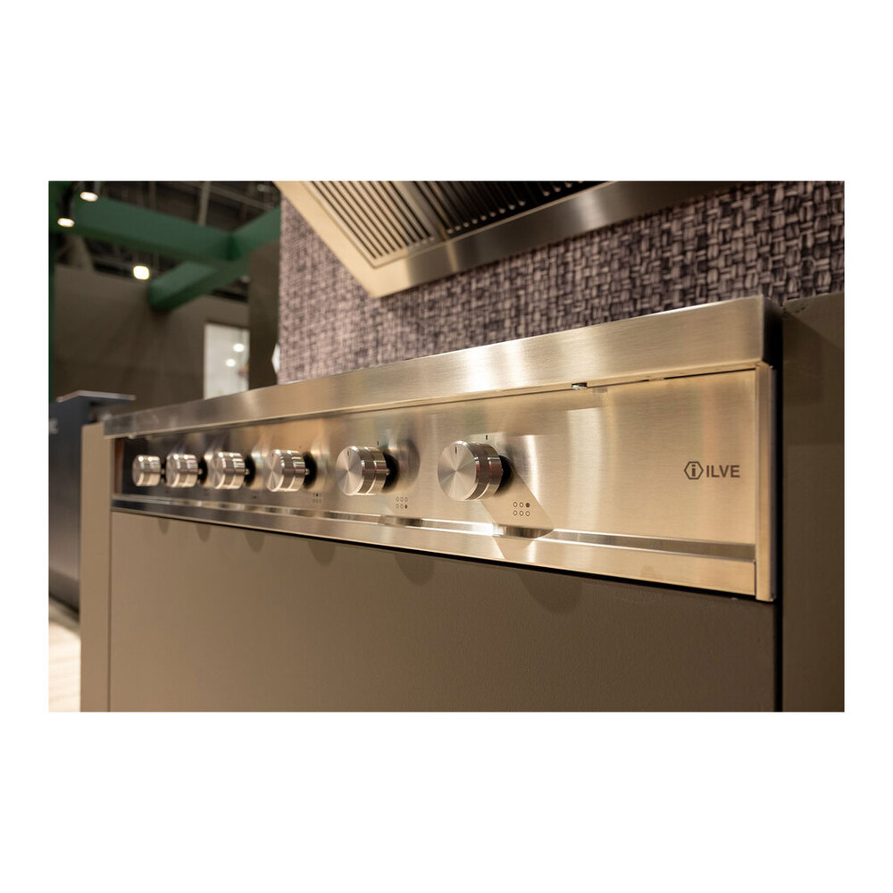 ILVE UHCPI366SS Professional Plus II 36 inch Built-In Induction Rangetop, in Stainless Steel 3 UHCPI366SS-lifestyle