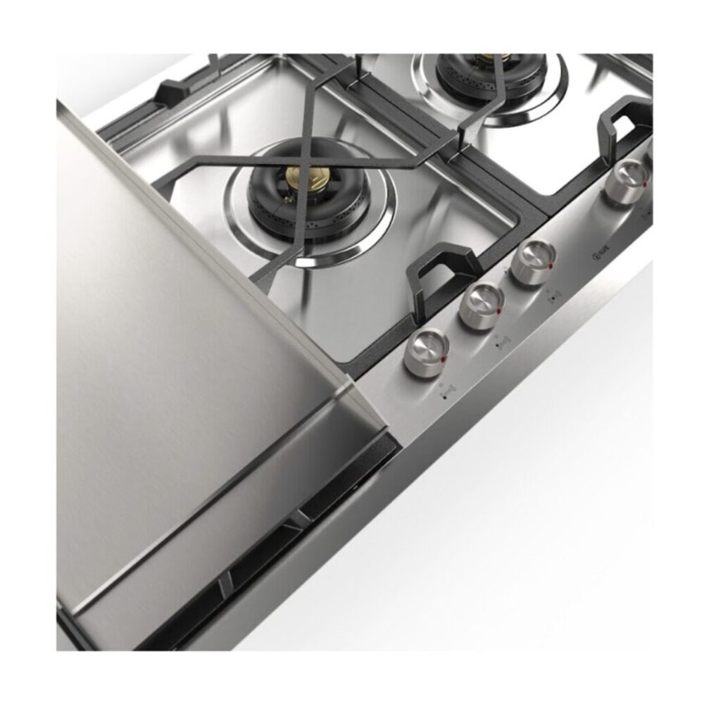 ILVE UHCPMT125FSSLP close up on griddle