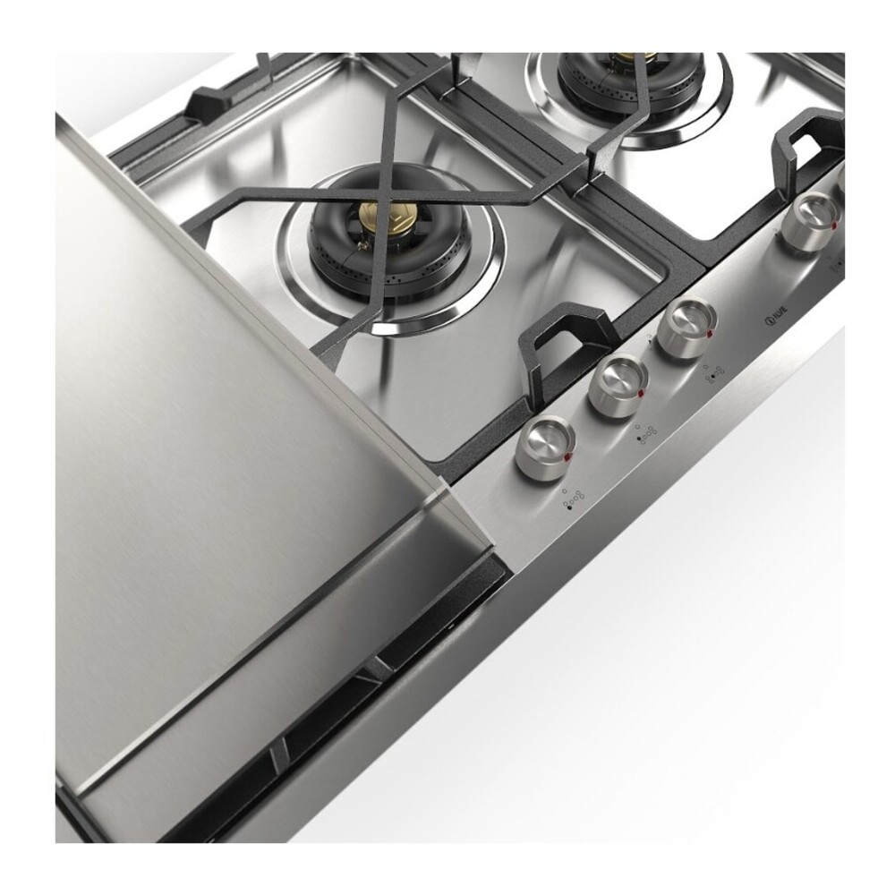 ILVE UHCPMT125FSS Panoramagic 48 inch Built-In Gas Cooktop with Total Black Brass Burners, in Stainless Steel (6 Sealed Burners + Left Griddle, Natural Gas) 5 ILVE UHCPMT125FSS close up on griddle