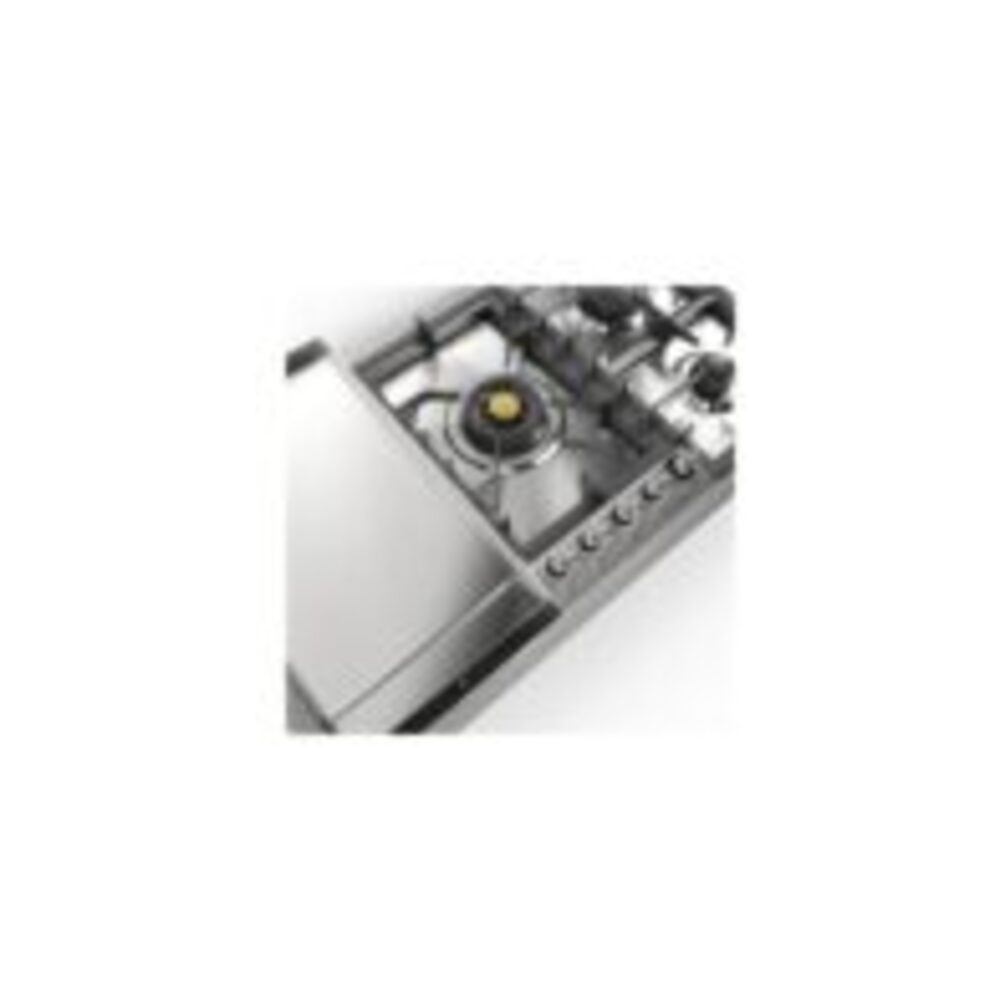 ILVE UHCPT95FNSSC close up on griddle