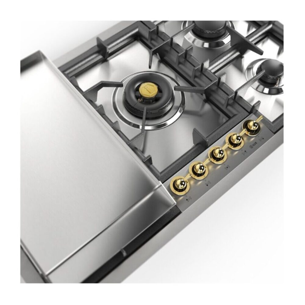 ILVE UHCPT95FNSSG close up on center dual burner