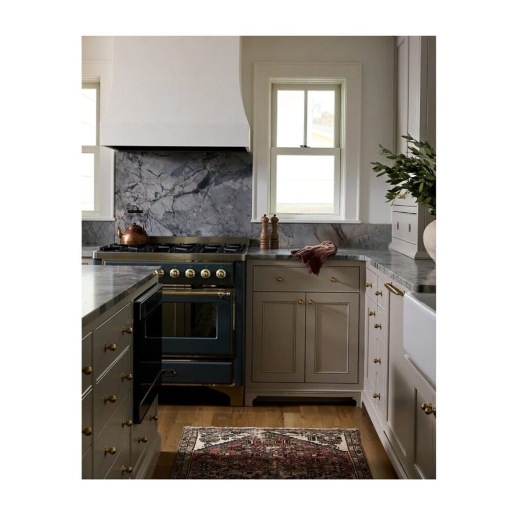 ILVE UM09F Majestic II 36 inch Dual Fuel Range with 6 Burners, Griddle
