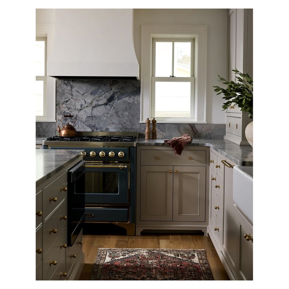 ILVE UM09F Majestic II 36 inch Dual Fuel Range with 6 Burners, Griddle