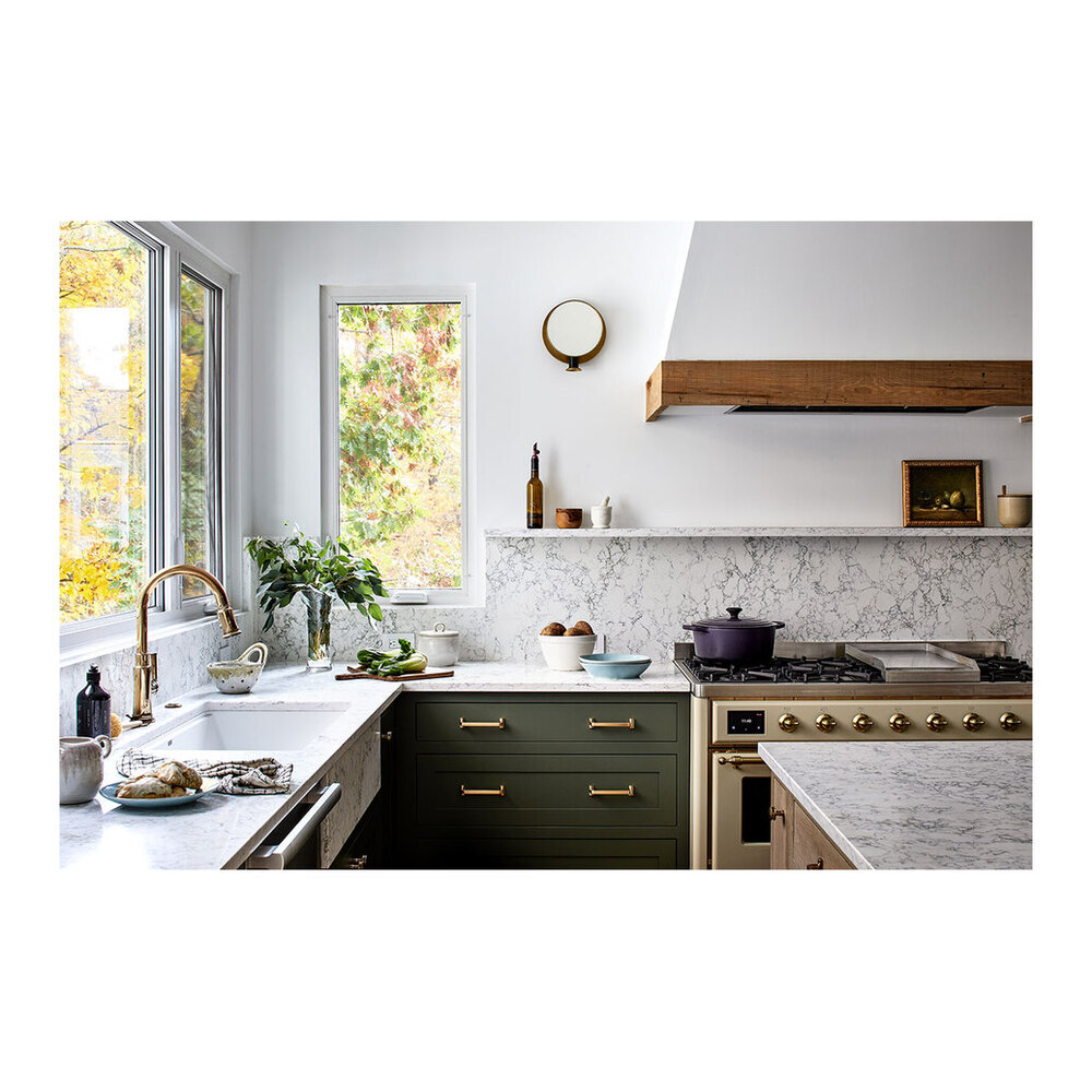 ILVE UM12FDNS3AWG Majestic II 48 inch Dual Fuel Range with 8 Black Brass Burners, Griddle (Natural Gas, Triple Glass Door, Antique White, Brass) 6 ILVE UM12F Majestic II 48 inch Dual Fuel Range with 8 Black Brass Burners, Griddle