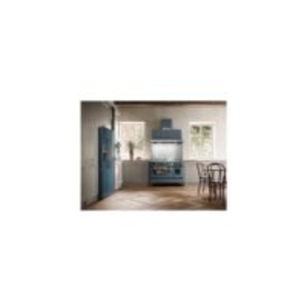 ILVE Majestic II 48" UM12FDNS3BGBLP Dual Fuel Range, Lifestyle