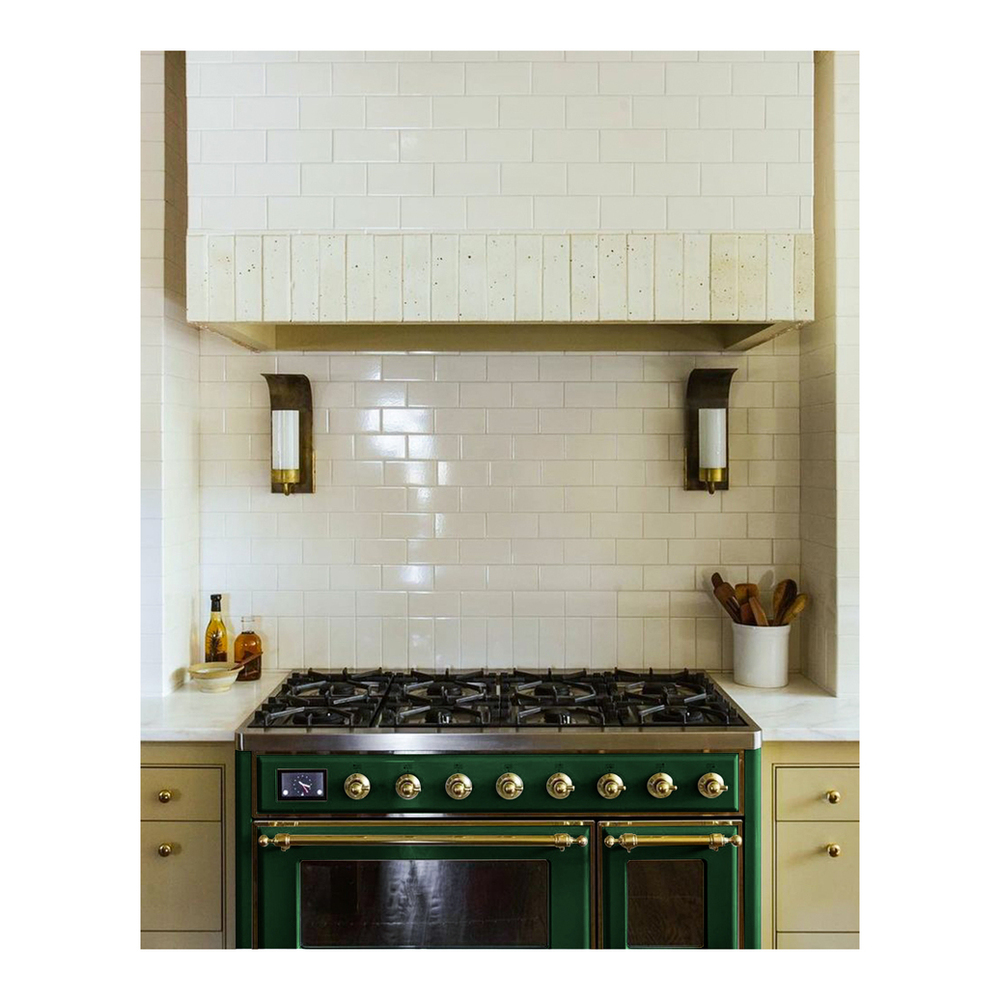 ILVE UM12FDNS3EGG Majestic II 48 inch Dual Fuel Range with 8 Black Brass Burners, Griddle (Natural Gas, Triple Glass Door, Emerald Green, Brass) 5 UM12FDNS3EGG-lifestyle