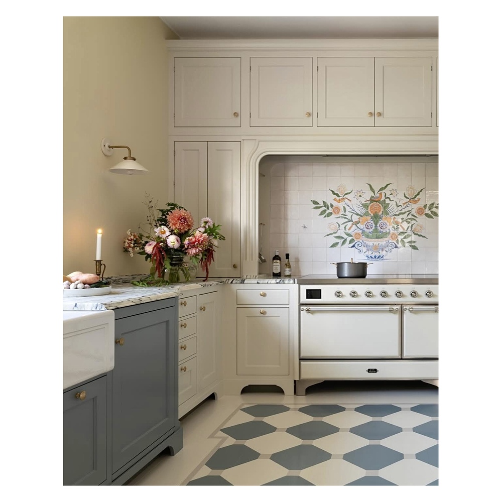 ILVE UM12F Majestic II 48 inch Dual Fuel Range with 8 Black Brass Burners, Griddle