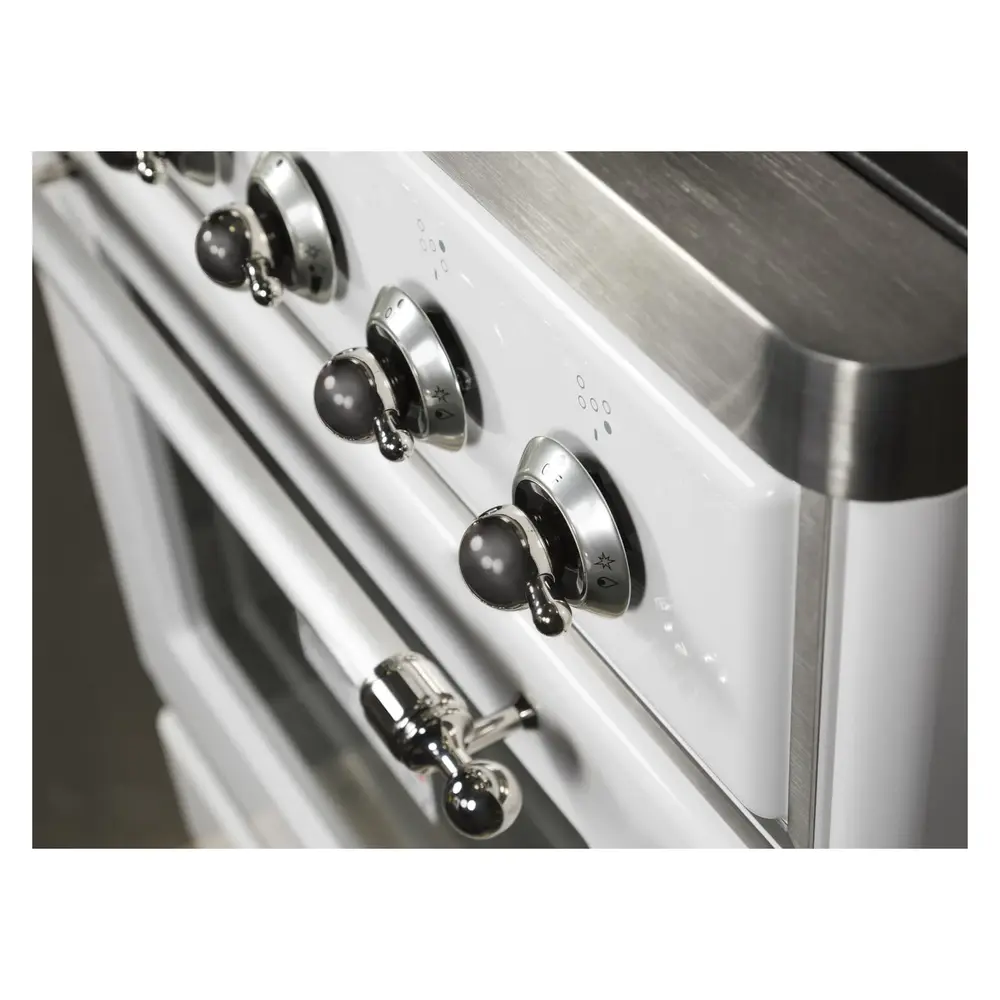 ILVE_UM30DNE3WHC_Majestic_II_30"_Dual_Fuel_Range_knobs