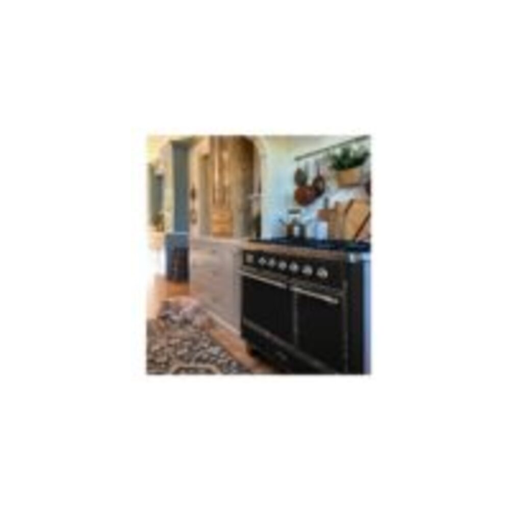 UMD10FDQNS3BKC-lifestyle