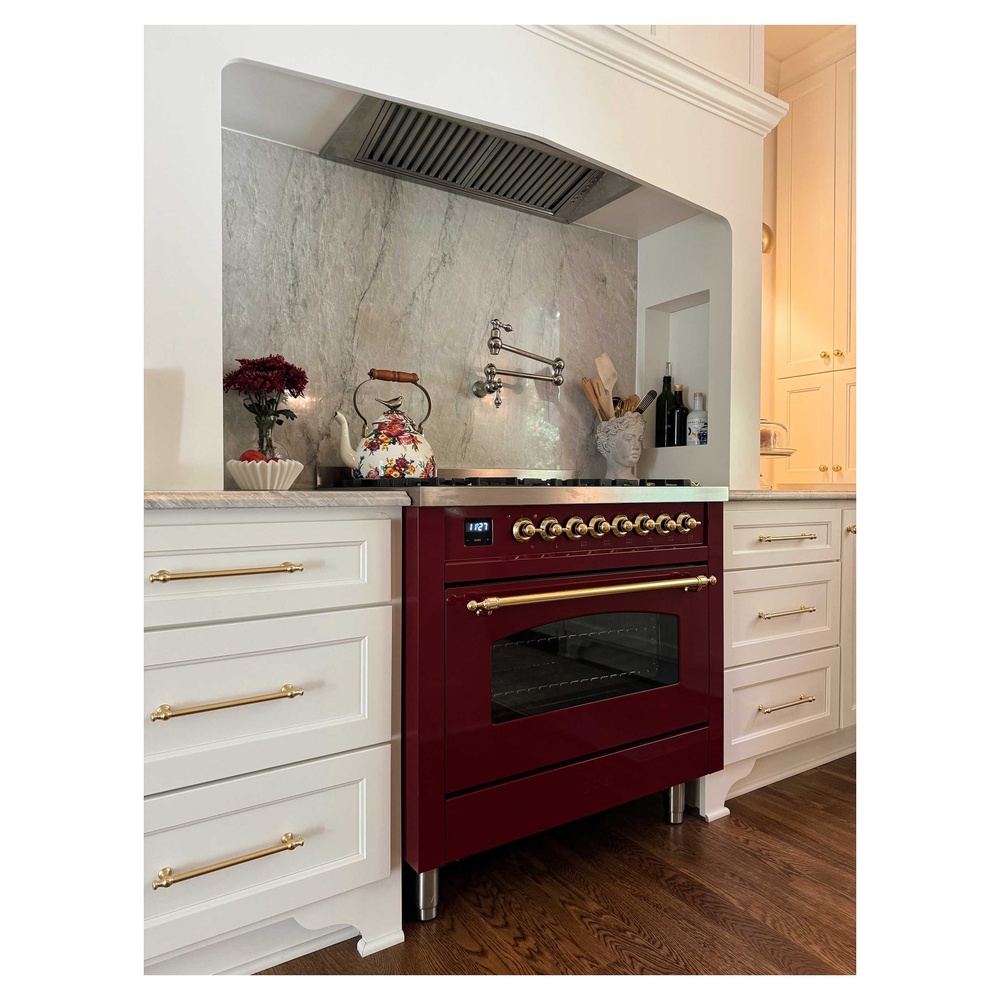 UP36FNMPBUG lifestyle