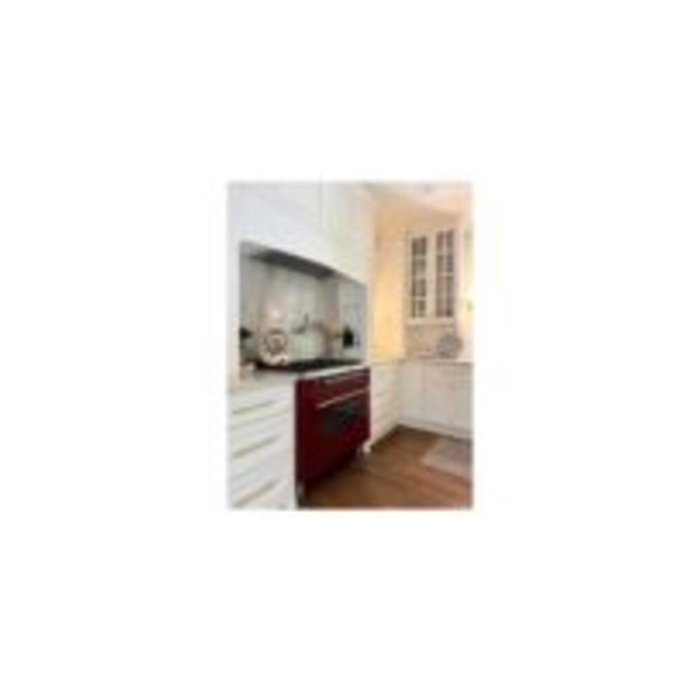 UP36FNMPBUG lifestyle