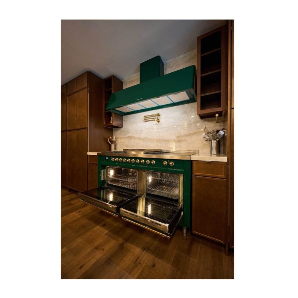 ILVE UP60FSNMPEGGLP oven doors opened with hood